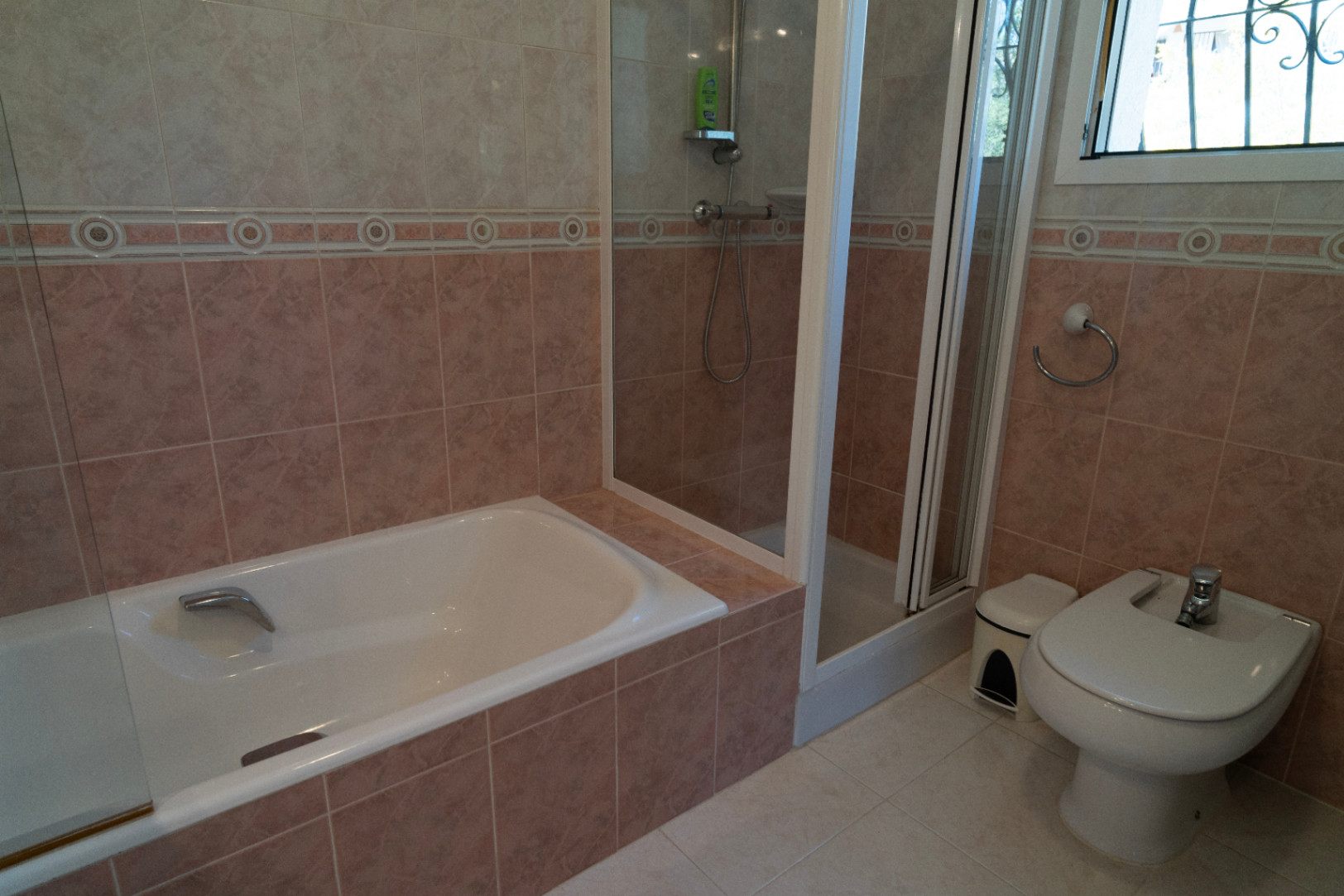 Villa mediterránea en venta en el Portet con vistas al mar