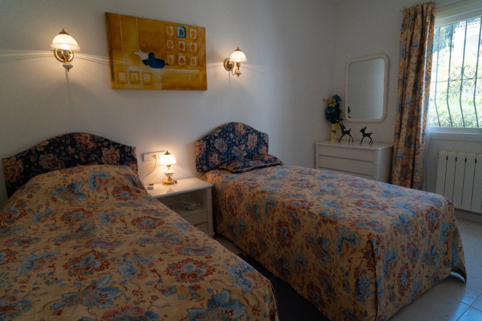 Villa mediterránea en venta en el Portet con vistas al mar