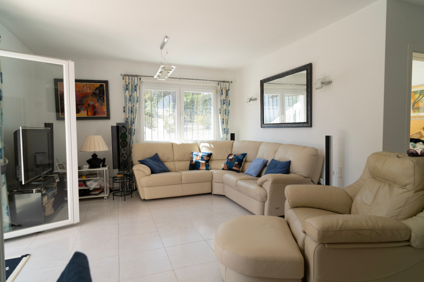 Villa mediterránea en venta en el Portet con vistas al mar