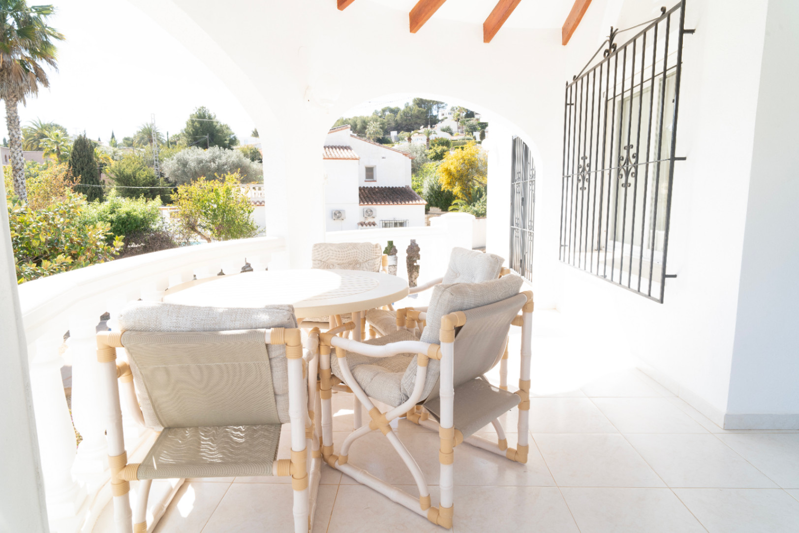Villa mediterránea en venta en el Portet con vistas al mar
