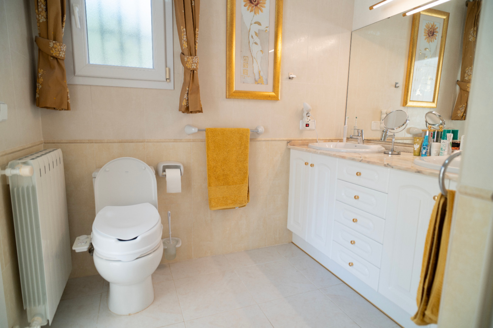 Villa mediterránea en venta en el Portet con vistas al mar