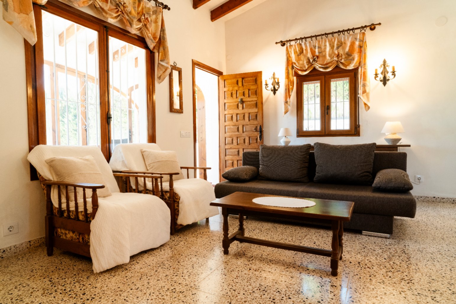 Chalet en venta en Moraira, La Sabatera - 2 dormitorios y piscina