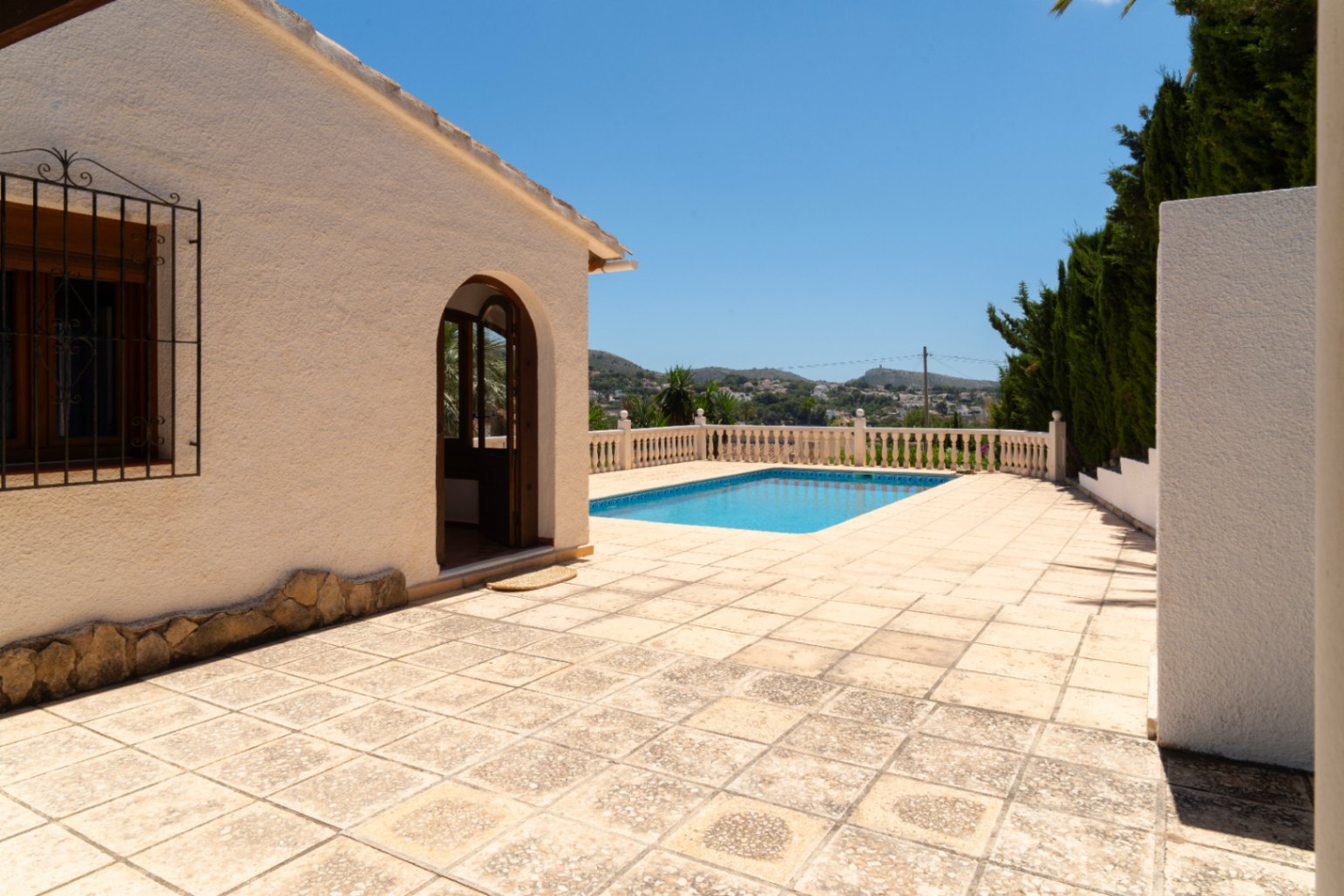 Chalet en venta en Moraira, La Sabatera - 2 dormitorios y piscina